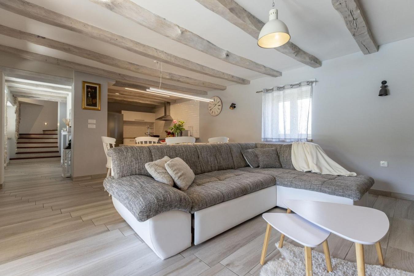 Villa Viscum In Central Istria For 8 Persons With Large Garden - Pet Friendly พาซิน ภายนอก รูปภาพ