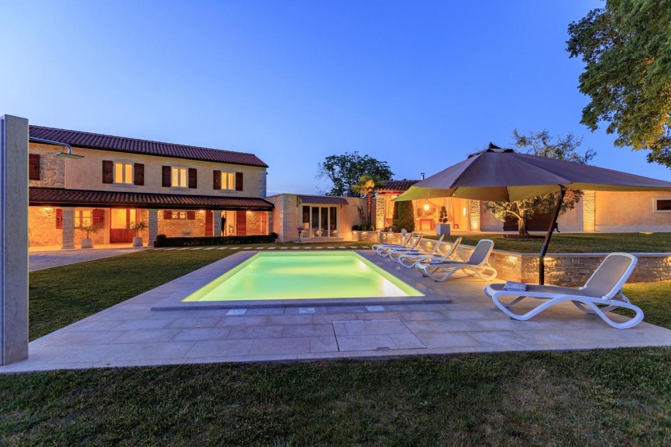 Villa Viscum In Central Istria For 8 Persons With Large Garden - Pet Friendly พาซิน ภายนอก รูปภาพ